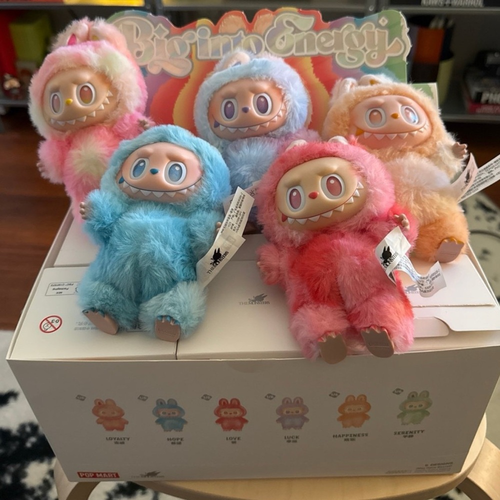 Pop Mart Labubu Big Into Energy Set of 5